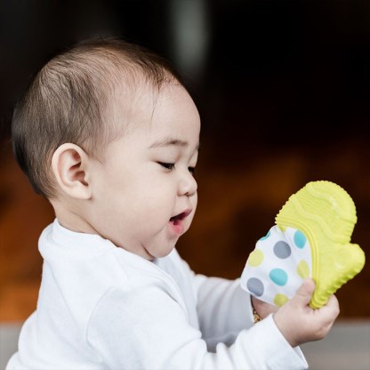 Image of Bbluv Glüv (Aqua) - Teething Mitten